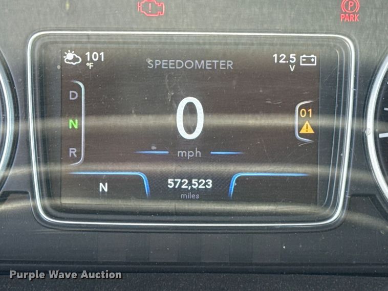 image for item DR1035 2021 International LT625 semi truck