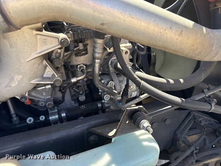 image for item DR1035 2021 International LT625 semi truck