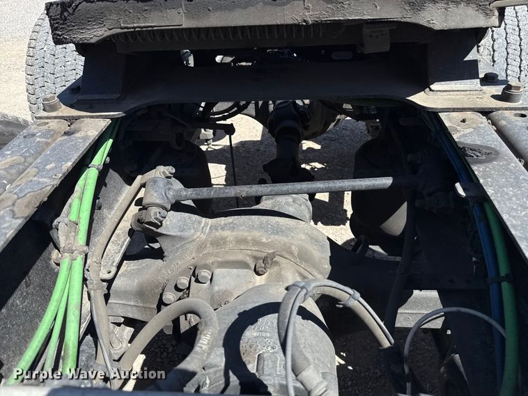 image for item DR1036 2021 Freightliner Cascadia 126 semi truck