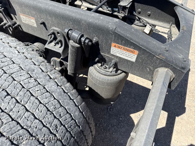 image for item DR1036 2021 Freightliner Cascadia 126 semi truck