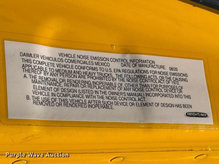 image for item DR1036 2021 Freightliner Cascadia 126 semi truck