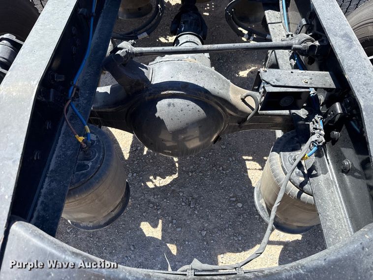 image for item DR1037 2022 Freightliner Cascadia 126 semi truck