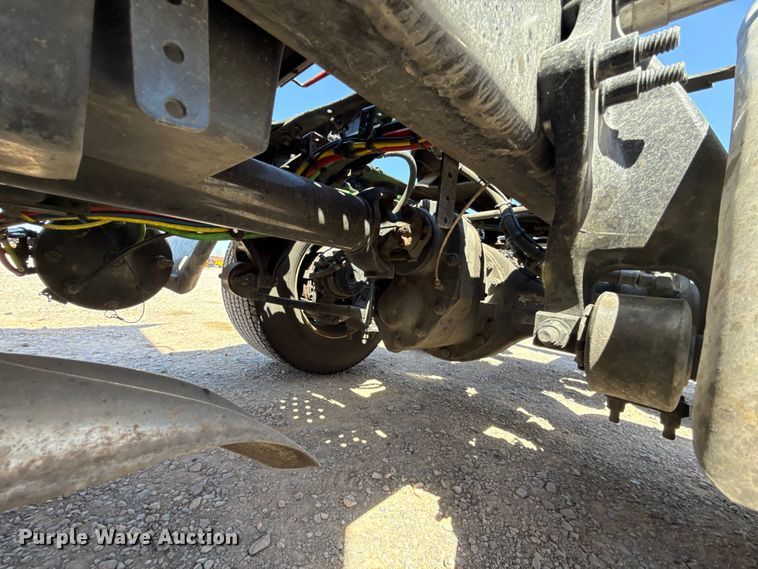 image for item DR1037 2022 Freightliner Cascadia 126 semi truck