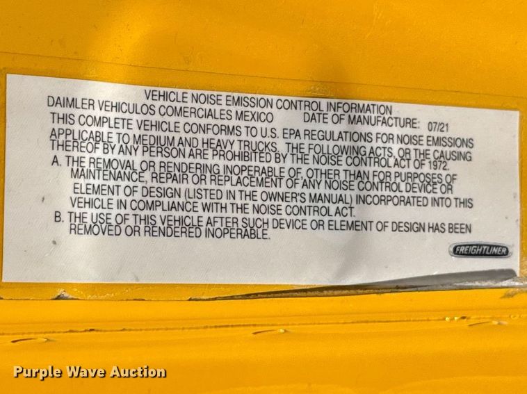 image for item DR1038 2022 Freightliner Cascadia 126 semi truck