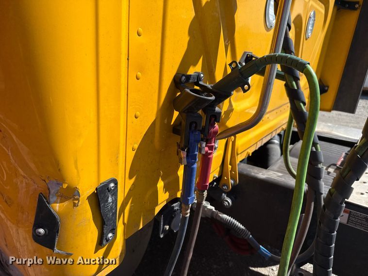 image for item DR1043 2025 Freightliner Cascadia 126 semi truck