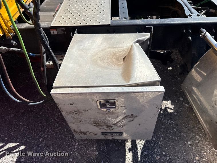 image for item DR1043 2025 Freightliner Cascadia 126 semi truck