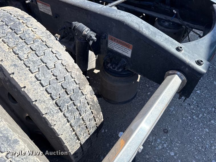 image for item DR1043 2025 Freightliner Cascadia 126 semi truck