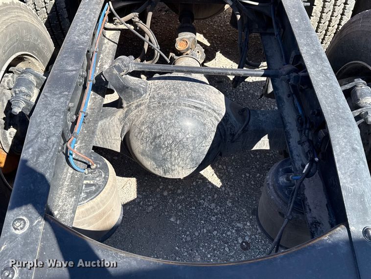 image for item DR1043 2025 Freightliner Cascadia 126 semi truck