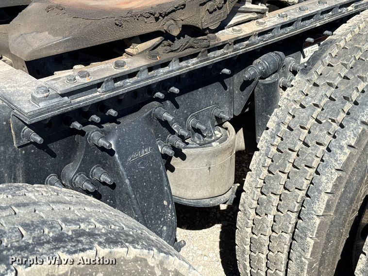 image for item DR1043 2025 Freightliner Cascadia 126 semi truck