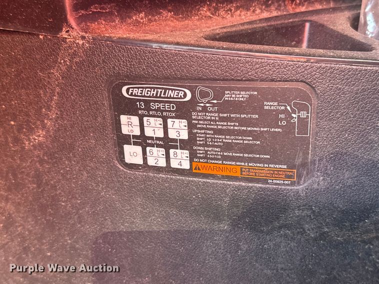 image for item DR1043 2025 Freightliner Cascadia 126 semi truck