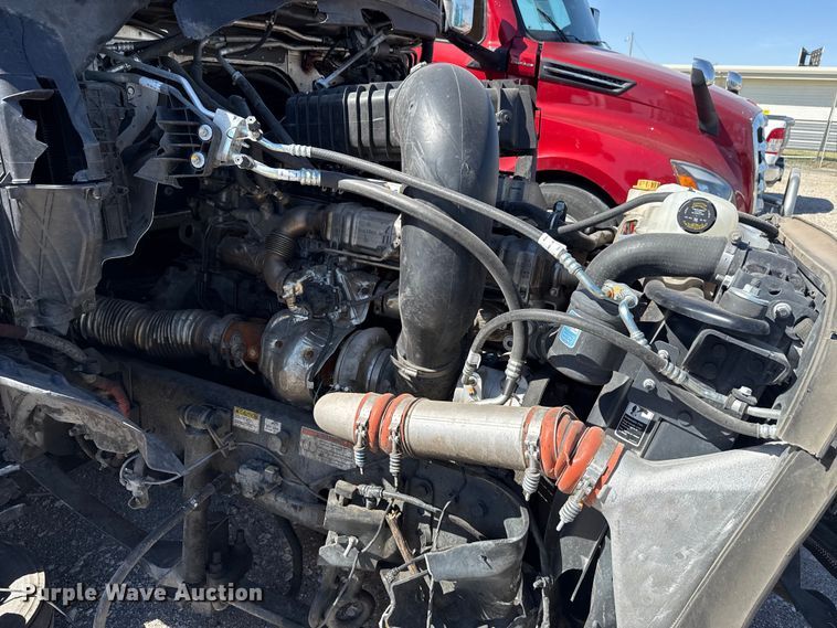 image for item DR1043 2025 Freightliner Cascadia 126 semi truck