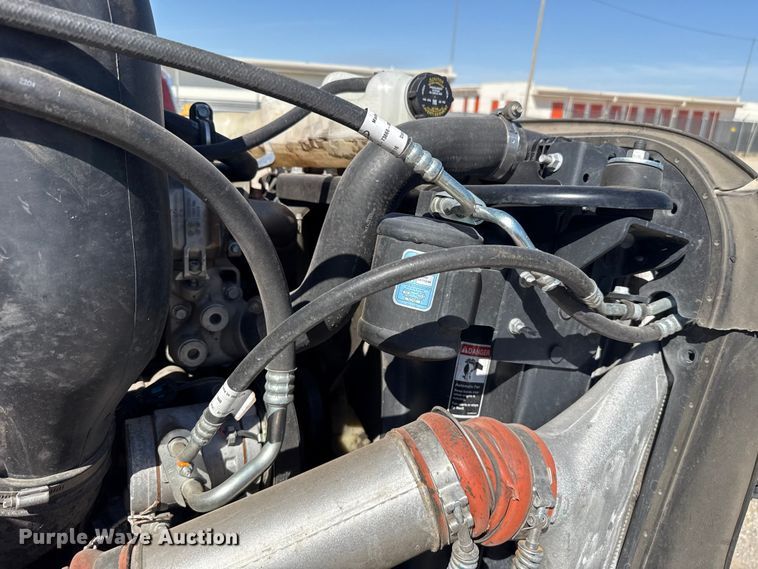 image for item DR1043 2025 Freightliner Cascadia 126 semi truck