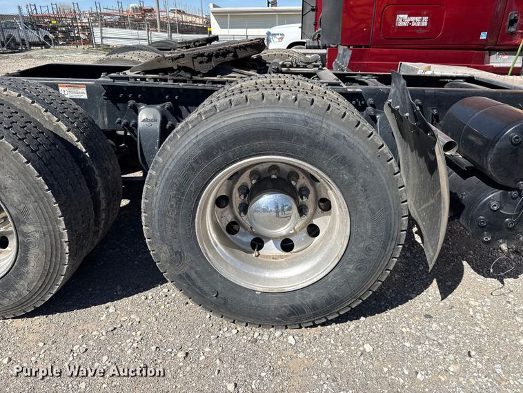 image for item DR1043 2025 Freightliner Cascadia 126 semi truck