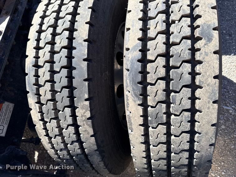 image for item DR1043 2025 Freightliner Cascadia 126 semi truck