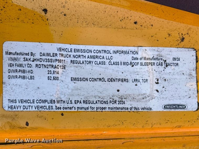 image for item DR1043 2025 Freightliner Cascadia 126 semi truck