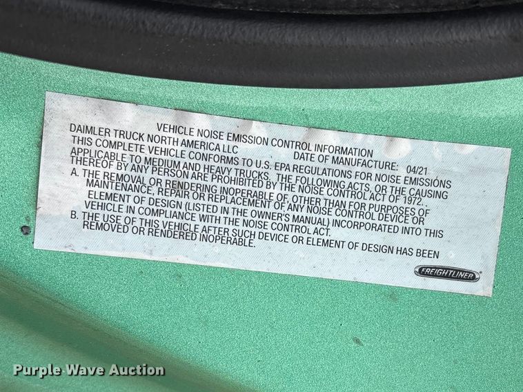 image for item DT0087 2022 Freightliner Cascadia 126 semi truck