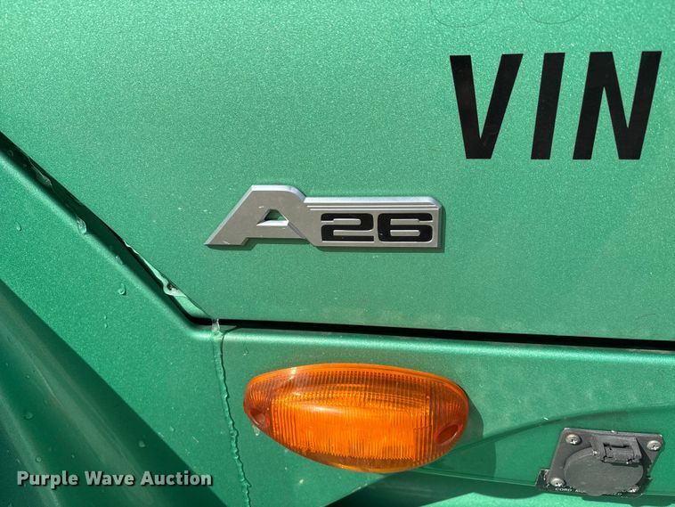 image for item DT0088 2022 International LT625 semi truck