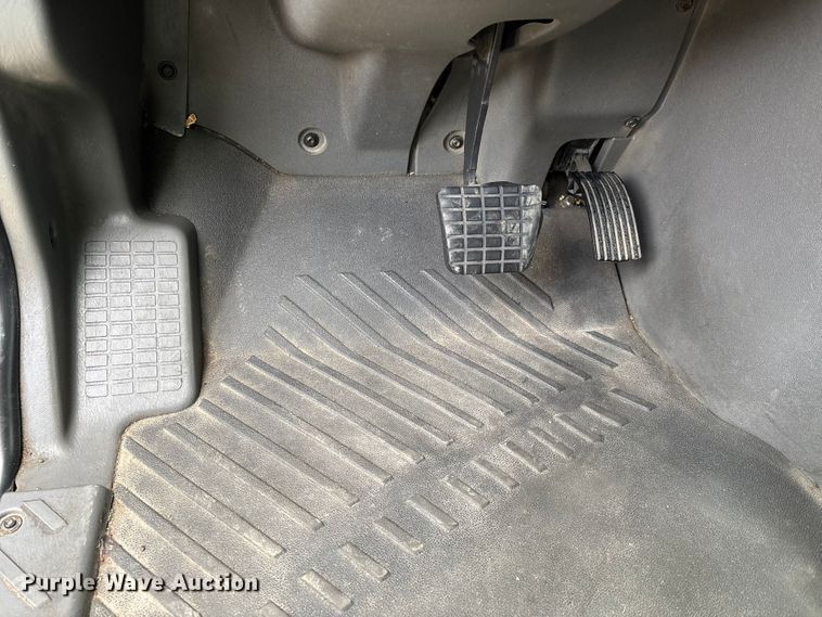 image for item DT0088 2022 International LT625 semi truck