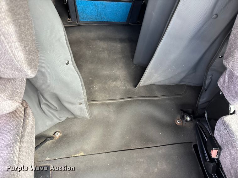 image for item DT0088 2022 International LT625 semi truck