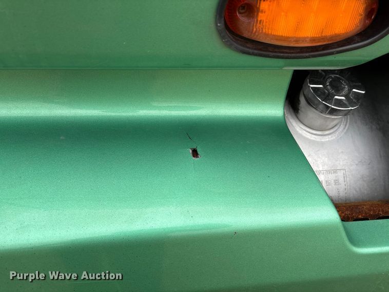 image for item DT0090 2022 International LT625 semi truck