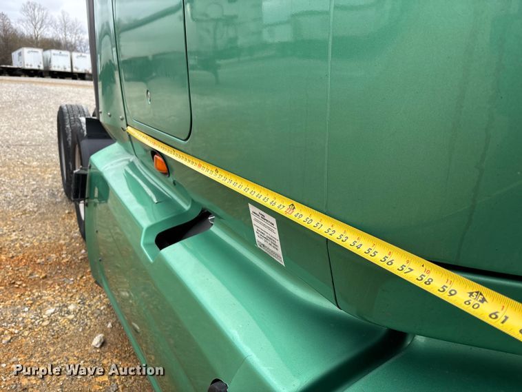 image for item DT0090 2022 International LT625 semi truck