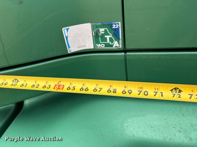 image for item DT0090 2022 International LT625 semi truck