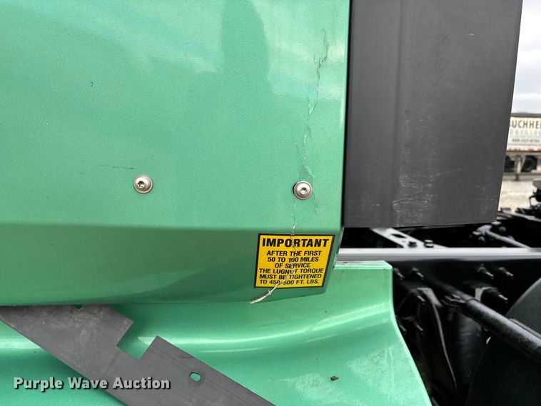 image for item DT0090 2022 International LT625 semi truck