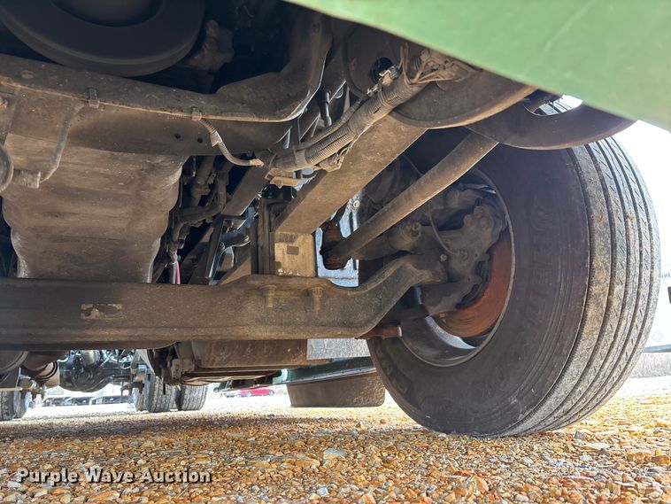 image for item DT0090 2022 International LT625 semi truck