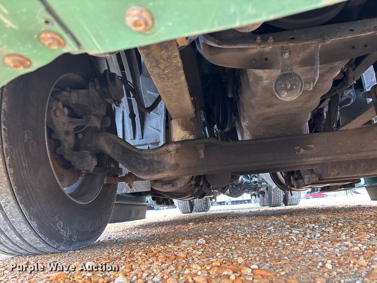 image for item DT0090 2022 International LT625 semi truck