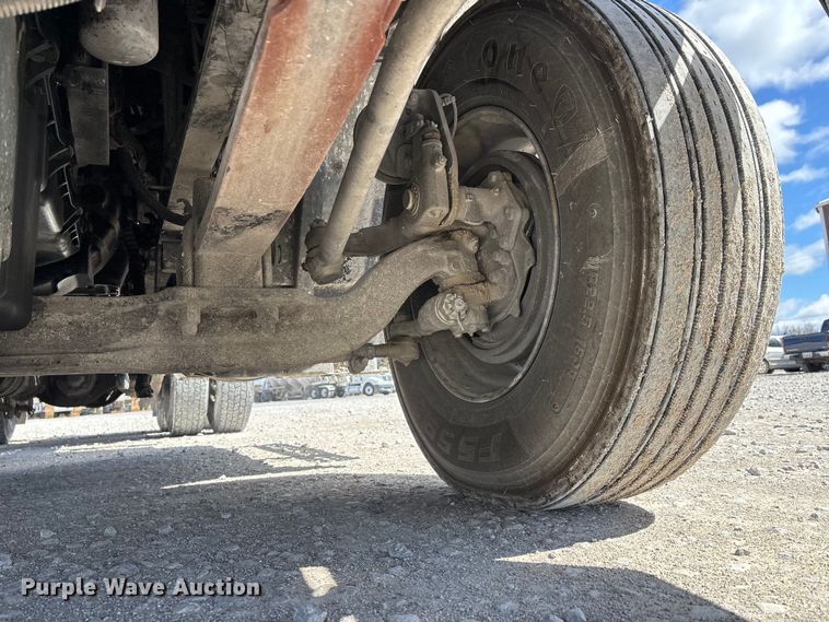 image for item DT0091 2015 Freightliner glider kit semi truck