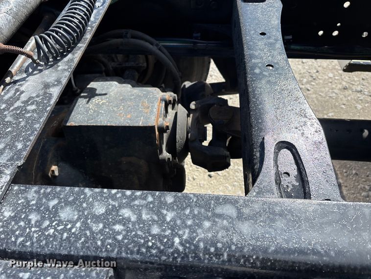 image for item DT0092 2014 Freightliner Columbia glider kit semi truck