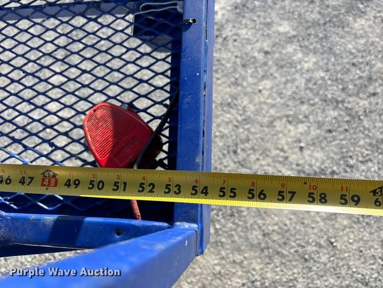 image for item DT0093 2004 International 4300 bucket truck