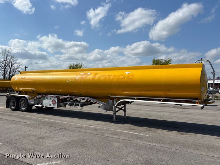 image for item DT0125 2010 Beall tank trailer