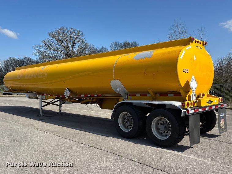 image for item DT0125 2010 Beall tank trailer