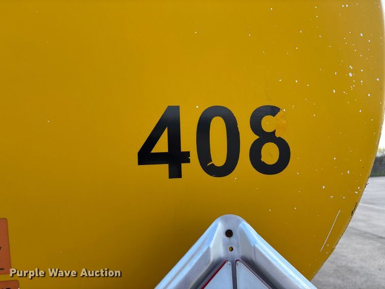 image for item DT0125 2010 Beall tank trailer