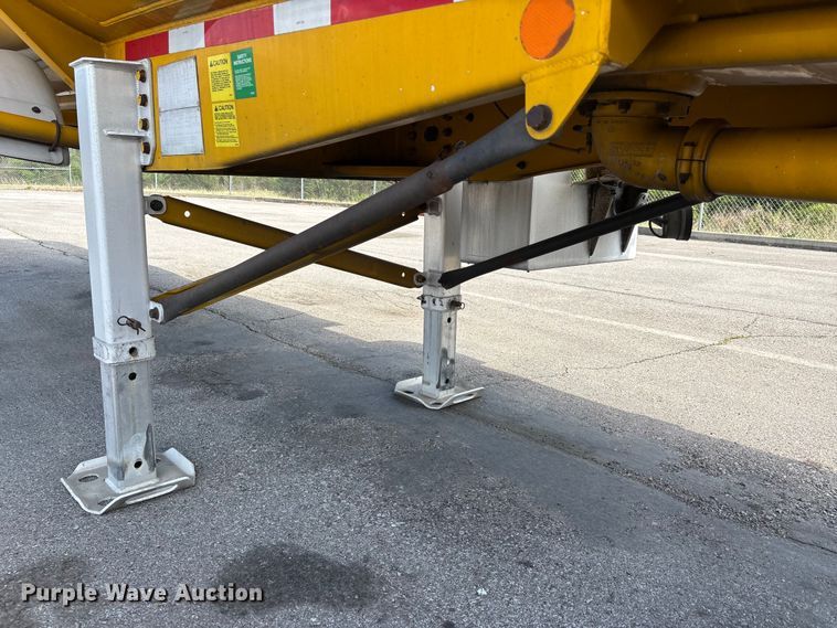 image for item DT0125 2010 Beall tank trailer