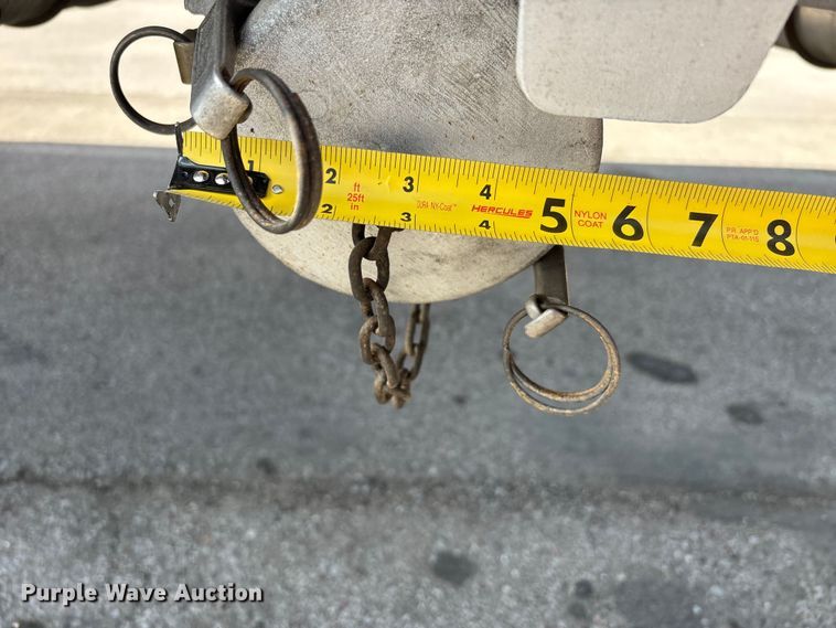 image for item DT0125 2010 Beall tank trailer