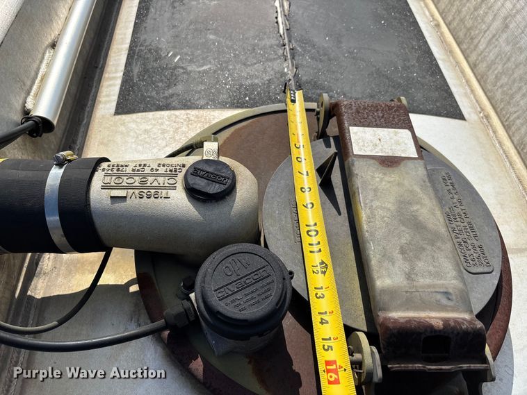 image for item DT0125 2010 Beall tank trailer