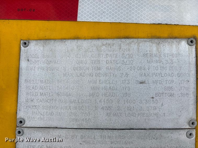 image for item DT0125 2010 Beall tank trailer