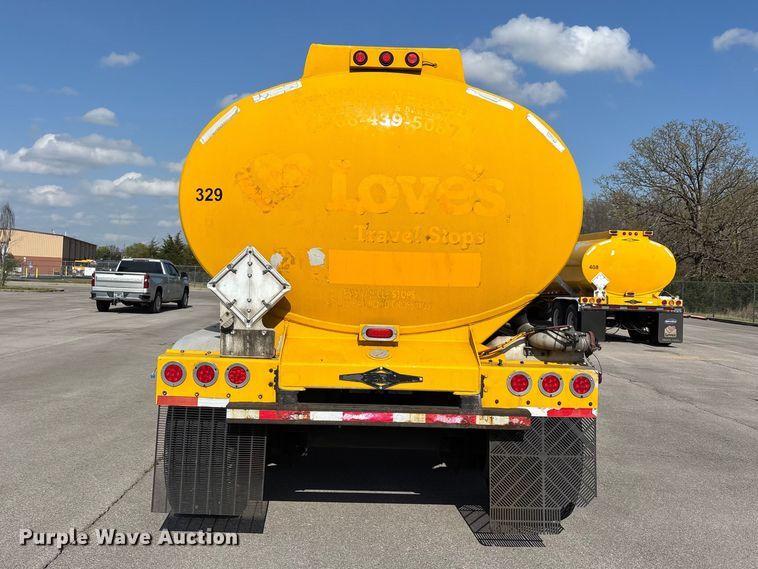 image for item DT0126 2007 Beall Tanker