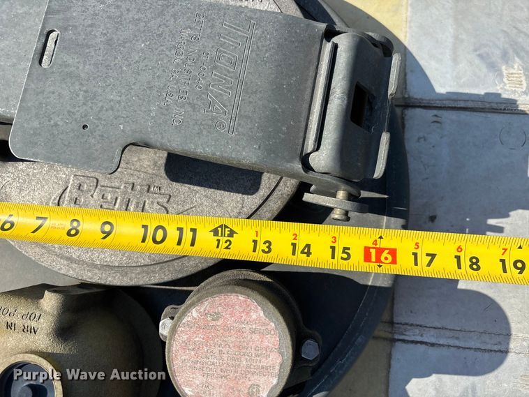 image for item DT0126 2007 Beall Tanker