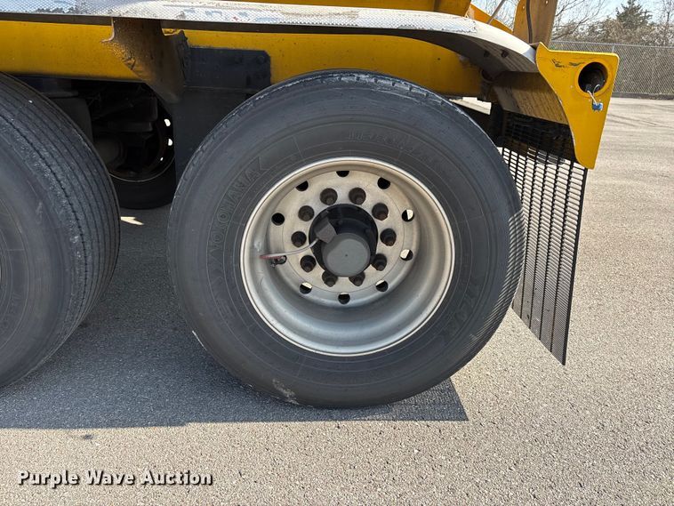 image for item DT0126 2007 Beall Tanker