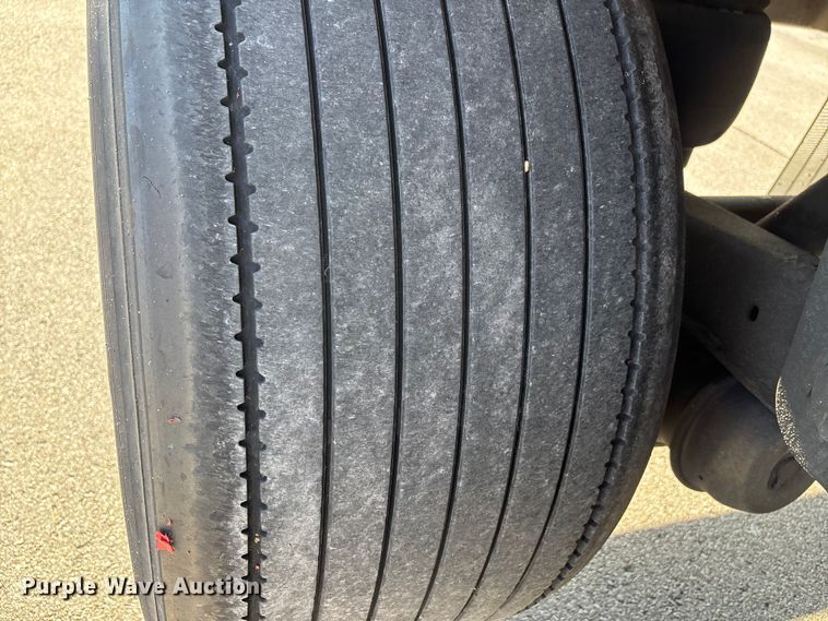 image for item DT0126 2007 Beall Tanker