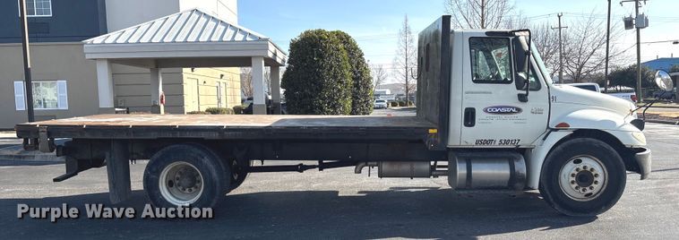 image for item DT2836 2006 International MA025 flatbed truck