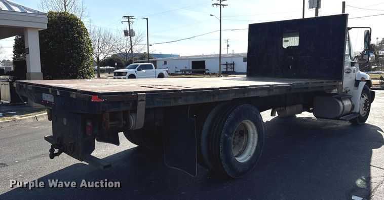 image for item DT2836 2006 International MA025 flatbed truck