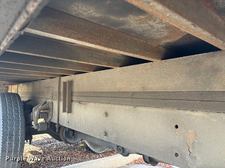 image for item DT2836 2006 International MA025 flatbed truck