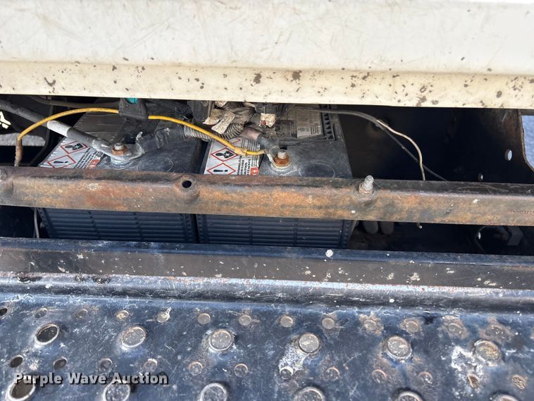 image for item DT2836 2006 International MA025 flatbed truck