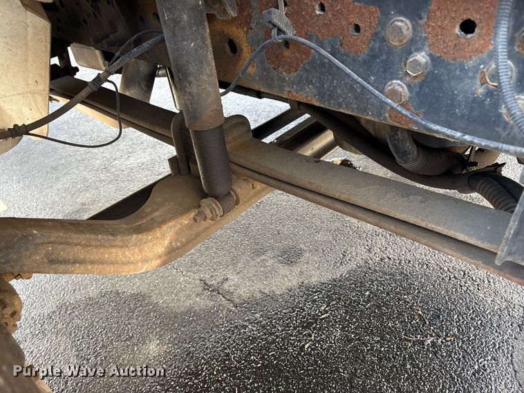 image for item DT2836 2006 International MA025 flatbed truck