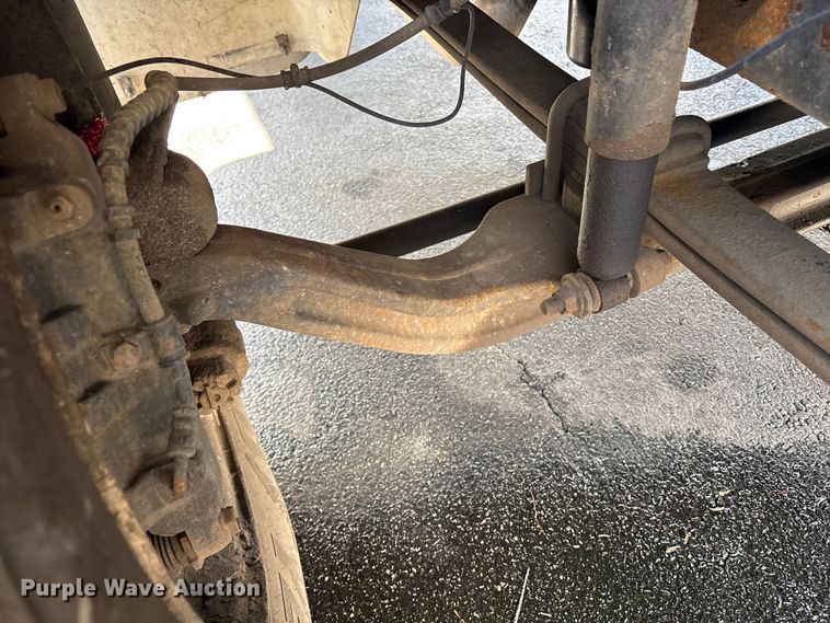 image for item DT2836 2006 International MA025 flatbed truck