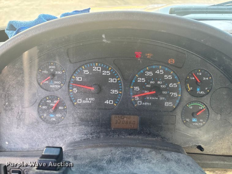 image for item DT2836 2006 International MA025 flatbed truck